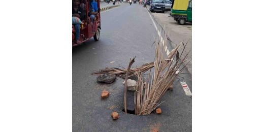 स्मार्ट सिटी की सड़कें चढ़ी भ्रष्टाचार की भेंट, सरैयागंज टॉवर से जीरोमाइल की सड़क धंसी